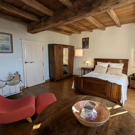 Casa vacanze Familial De Charme Avec Jardin Et Animaux Acceptés - Fr-1-653-47 Villefagnan