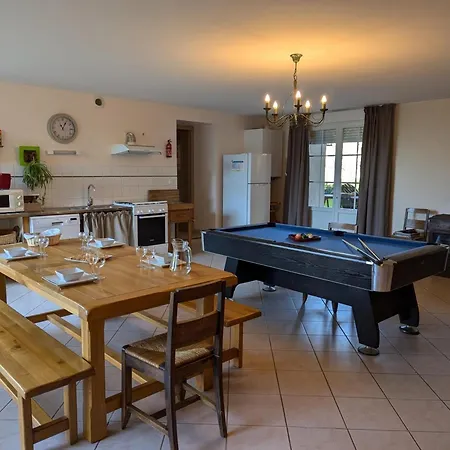 Casa de Férias Maison Independante En Pierre, 3 Chambres, Wifi Et Parking Pres De - Fr-1-653-47 *