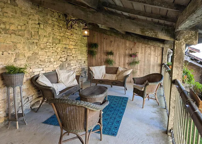 Familial De Charme Avec Jardin Et Animaux Acceptés - Fr-1-653-47 Hébergement de vacances