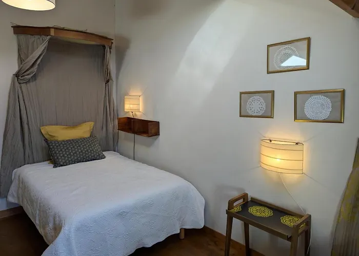 Familial De Charme Avec Jardin Et Animaux Acceptés - Fr-1-653-47 Hébergement de vacances *