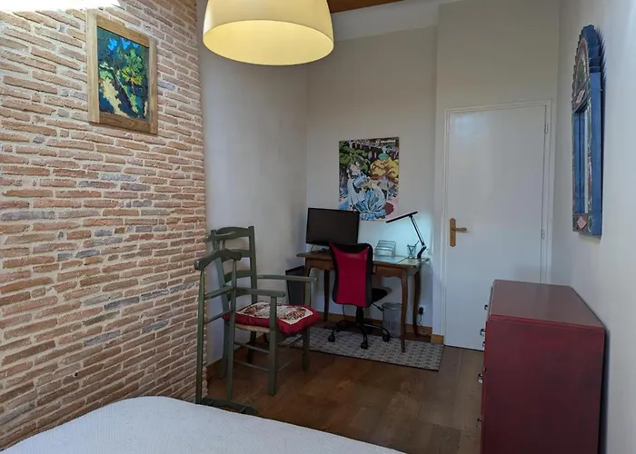 Familial De Charme Avec Jardin Et Animaux Acceptés - Fr-1-653-47 Hébergement de vacances *