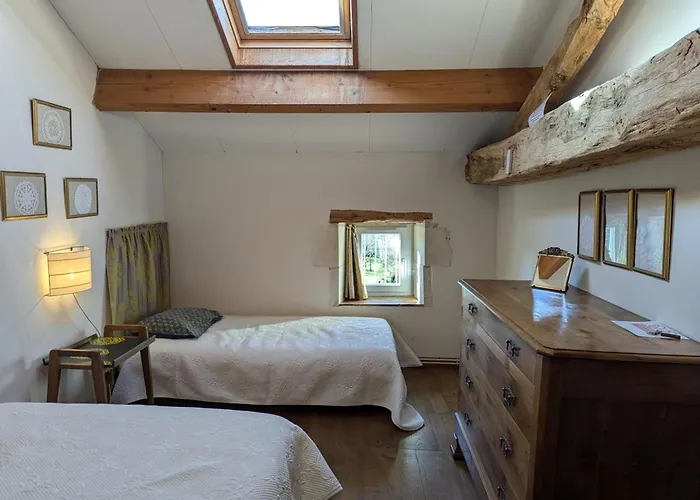 Familial De Charme Avec Jardin Et Animaux Acceptés - Fr-1-653-47 Hébergement de vacances Villefagnan